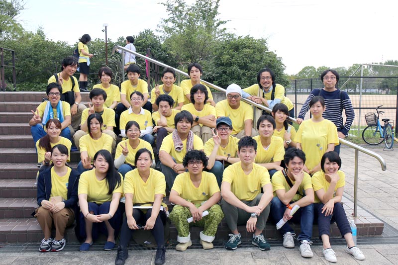 大学　集合写真 学生スタッフ集合写真 | 建築・環境デザイン学科｜デザイン工学部｜大阪産業大学
